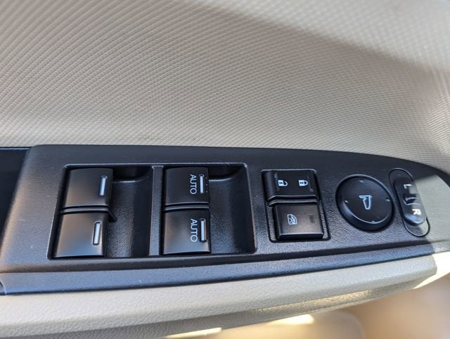 2012 Honda Accord Sdn LX-P