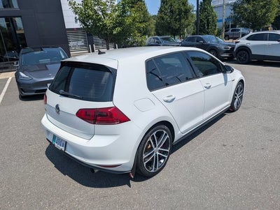 2017 Volkswagen Golf GTI Sport
