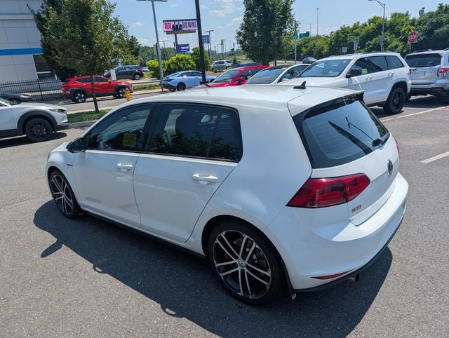2017 Volkswagen Golf GTI Sport