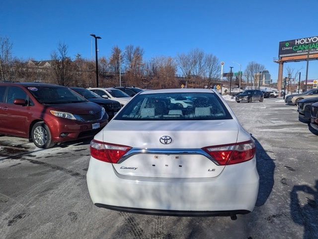 2017 Toyota Camry LE
