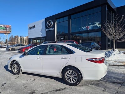 2017 Toyota Camry LE