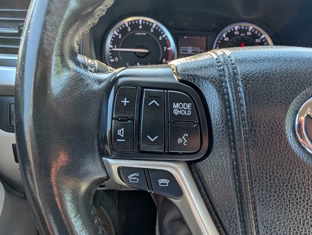 2014 Toyota Highlander LE Plus V6