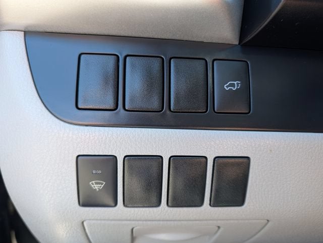 2014 Toyota Highlander LE Plus V6