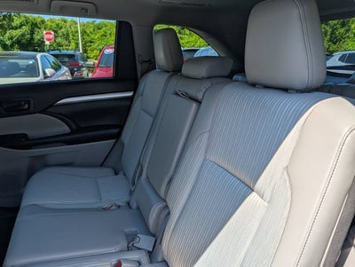 2014 Toyota Highlander LE Plus V6