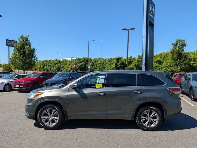 2014 Toyota Highlander LE Plus V6