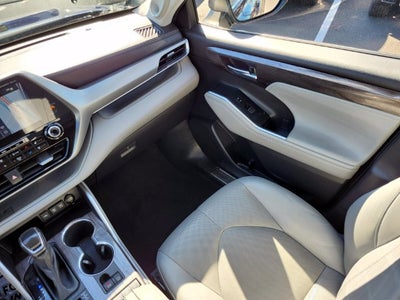 2021 Toyota Highlander Platinum