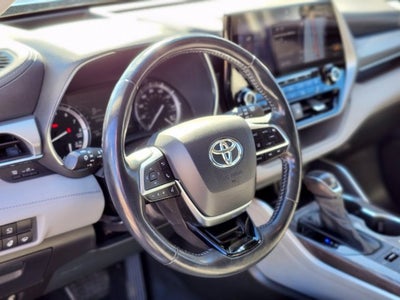 2021 Toyota Highlander Platinum
