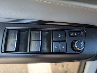 2022 Toyota Venza LE