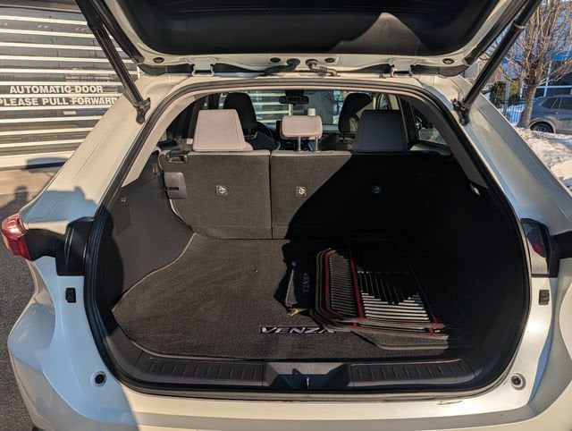 2022 Toyota Venza LE