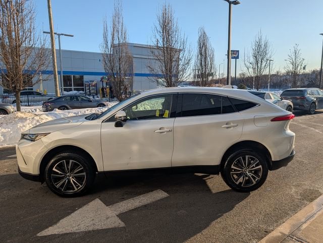 2022 Toyota Venza LE