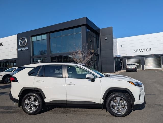 2023 Toyota RAV4 XLE