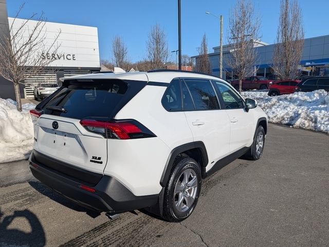 2023 Toyota RAV4 XLE