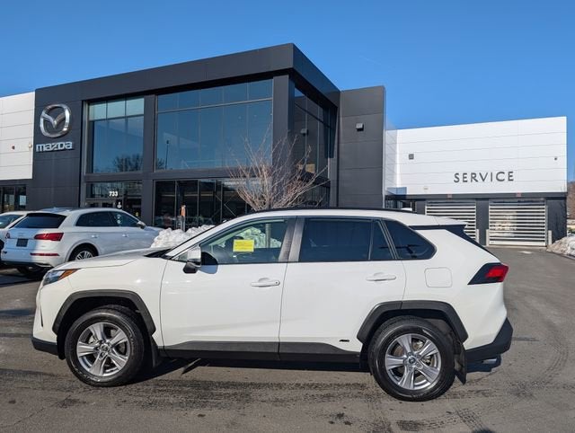 2023 Toyota RAV4 XLE