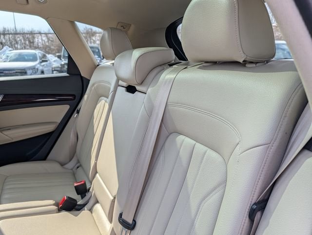 2020 Audi Q5 45 Premium Plus