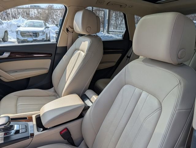 2020 Audi Q5 45 Premium Plus