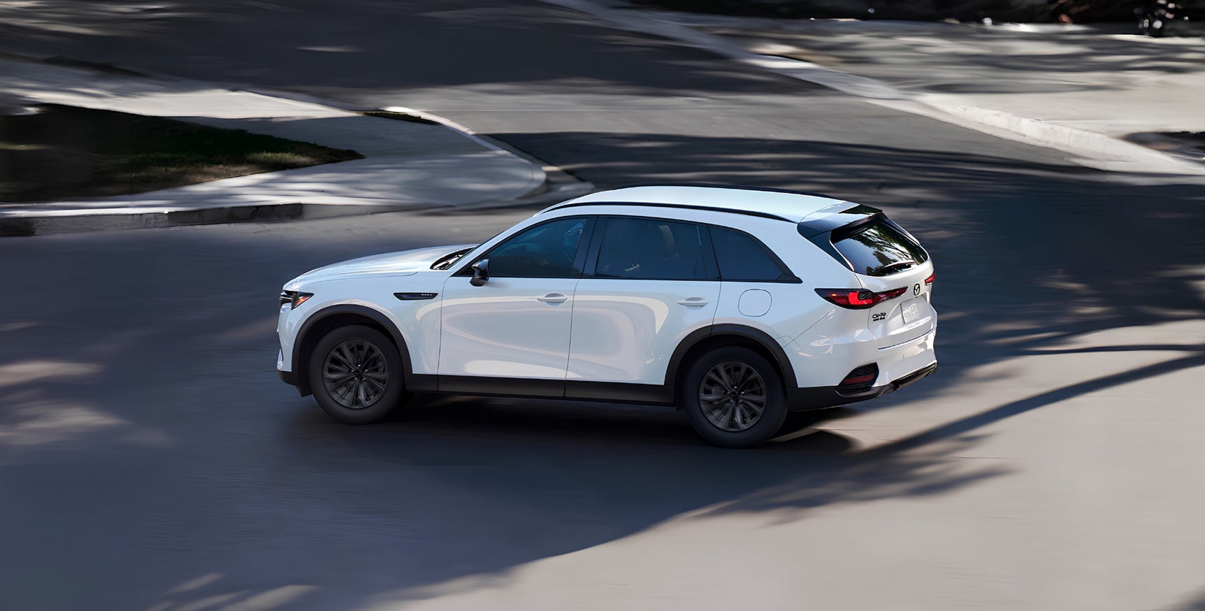 2026 Mazda CX-70 PHEV Hero
